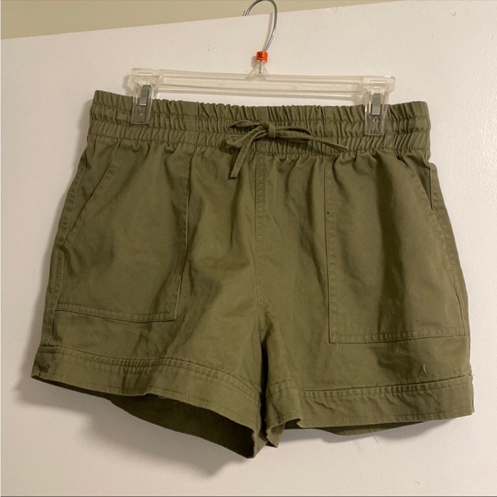 NWT Large Forever 21 Twill Shorts